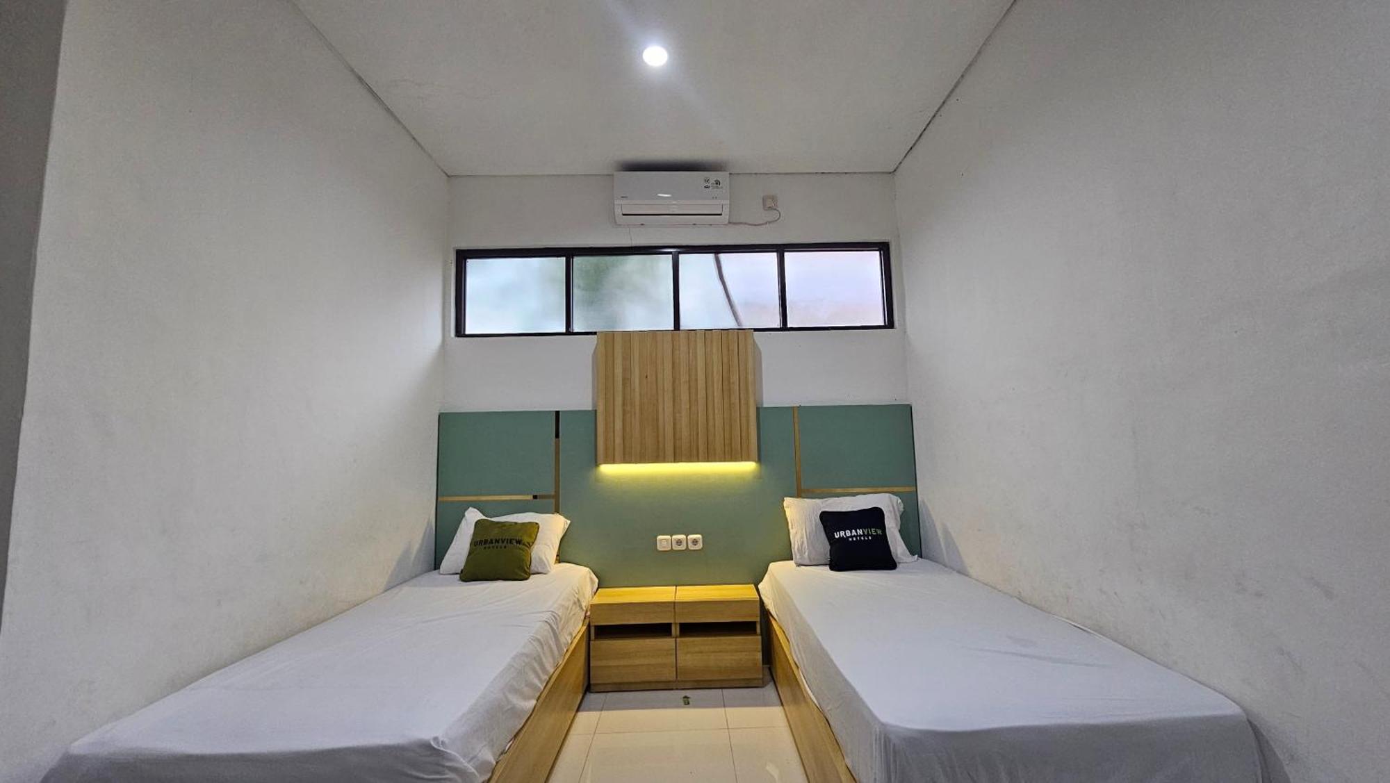 Urbanview Villa Balong Bho Syariah Bandung Cibiru Exterior photo